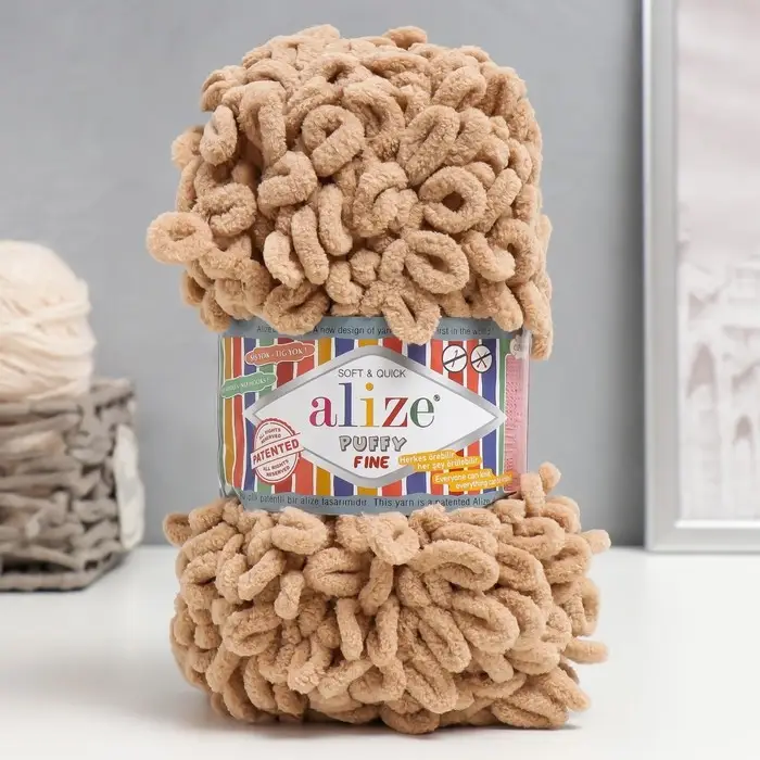 Плюшевая пряжа для вязания руками ALIZE, Puffy fine, 100% микрополиэстер, 14.5 м/100 г, (415 песочный)