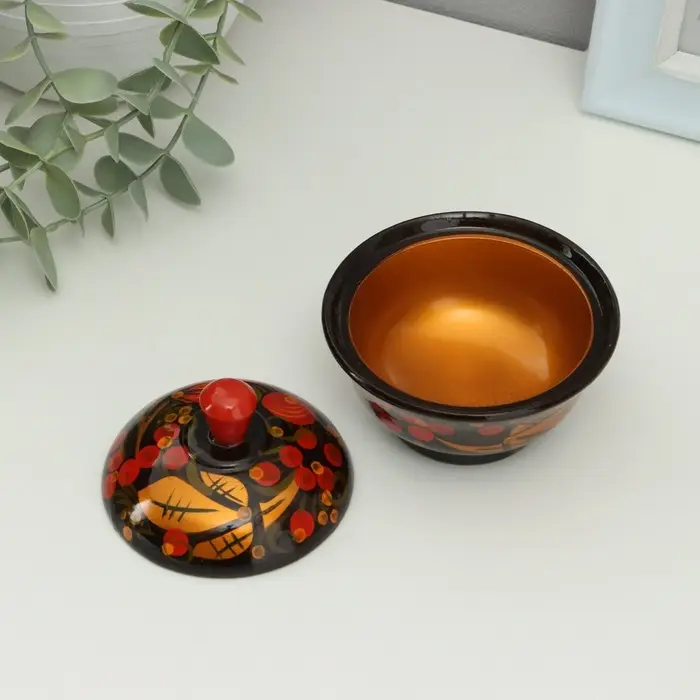 Солонка с крышкой &laquo;Ягодка&raquo;, 9&times;6.5 см, хохлома, дерево, МИКС