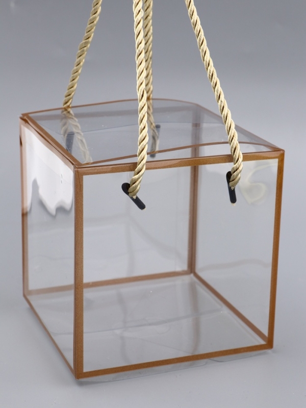 Коробка из PET с ручками, золотая, 12 х 12 х 12 см Коробка из PET с ручками, золотая, 12 х 12 х 12 см