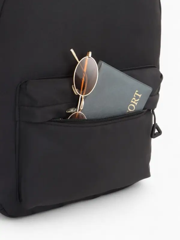 Рюкзак, 28*11*40, отд на молнии, 2 н/к на молнии, 2 б/к, черный