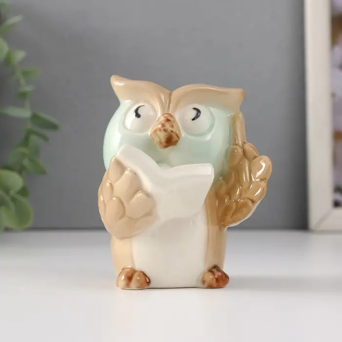 Фигурка керамика &laquo;Маленький филин с книгой&raquo;, 7&times;7&times;9 см