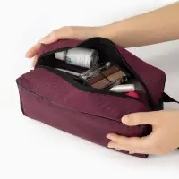 Косметичка на молнии дорожная, с ручкой, с сеткой, бордовая