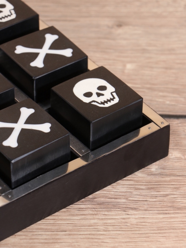 Настольная игра  Настольная игра "Крестики-нолики" 20.5х20.5 см, манговое дерево, сталь, смола