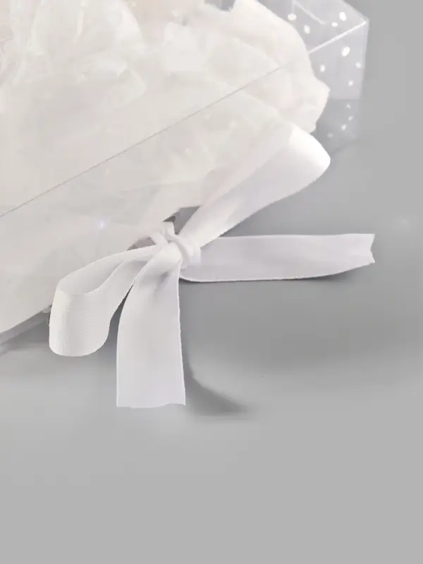 Подарочная коробка с тишью и гирляндой &laquo;Поздравляю&raquo;, 16,5 х 12 х 5 см