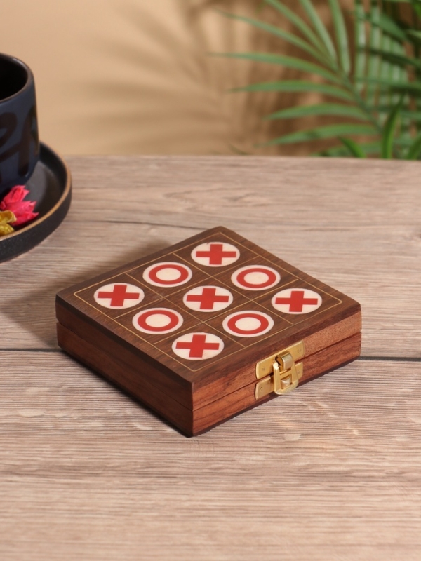 Настольная игра  Настольная игра "Крестики-нолики" 10х10 см, дерево шишам, смола