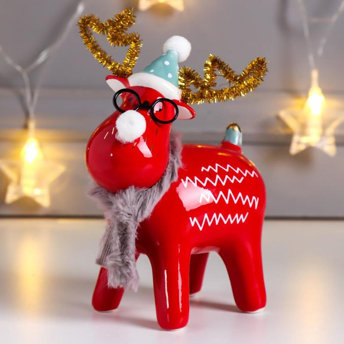 Сувенир керамика Сувенир керамика "Лосик в колпаке и очках" красный 15,5х6,5х10,7 см