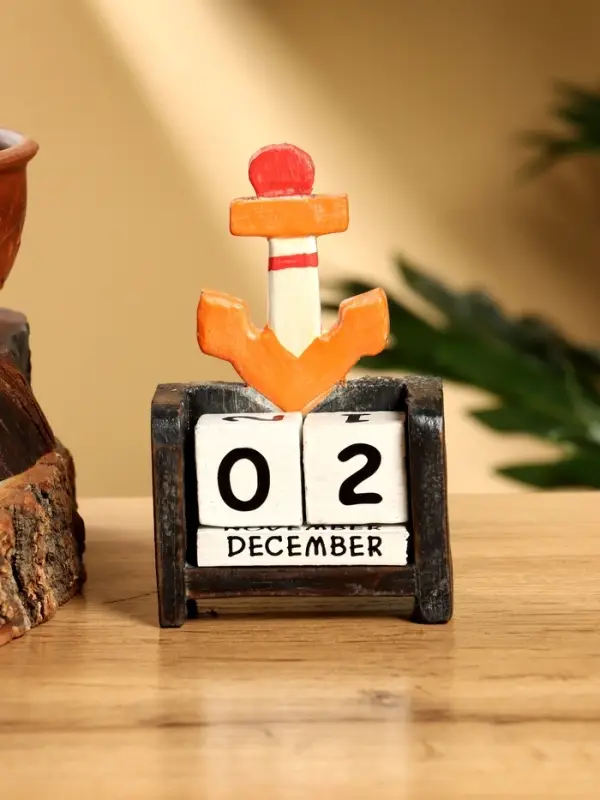 Календарь настольный &laquo;Якорь&raquo;, 7&times;4&times;10 см, дерево, чёрно-коричневый