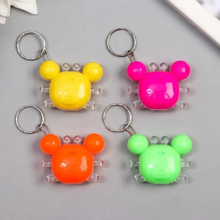 Фонарик брелок для ключей на кольце «Крабик», мигает, 4.5×4 см, МИКС Фонарик брелок для ключей на кольце «Крабик», мигает, 4.5×4 см, МИКС