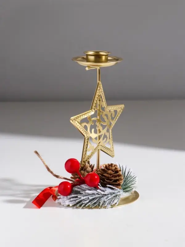 Подсвечник металл на 1 свечу  Подсвечник металл на 1 свечу "Ажурная звезда с новогодним декором" золото d=2 см 9х9х15,5 см   10874
