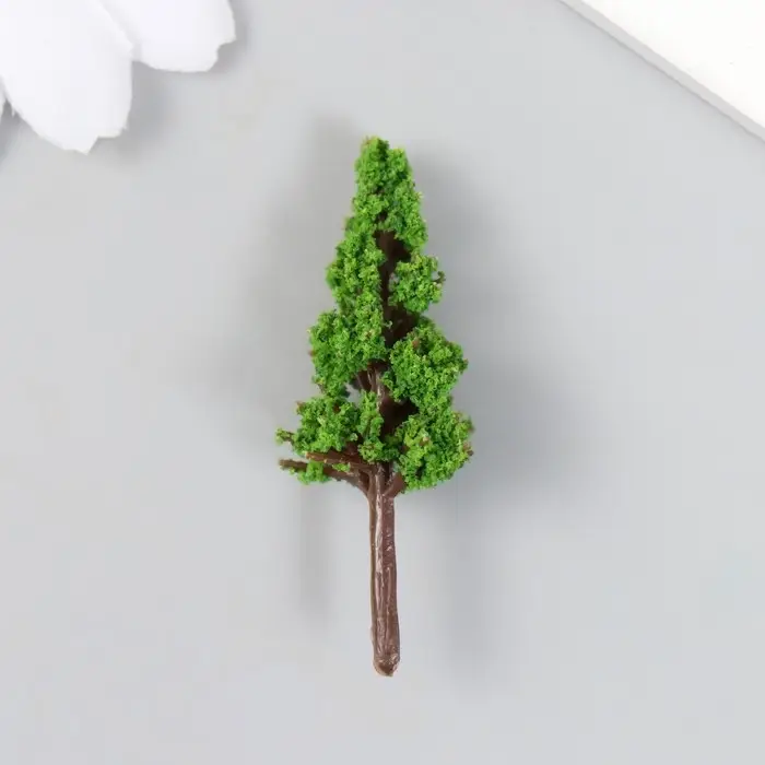 Искусственное растение для творчества пластик "Пихта" 2х4,3 см Искусственное растение для творчества пластик "Пихта" 2х4,3 см