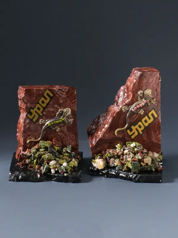 Фигурка-скол &laquo;Горка&raquo;, с корундом