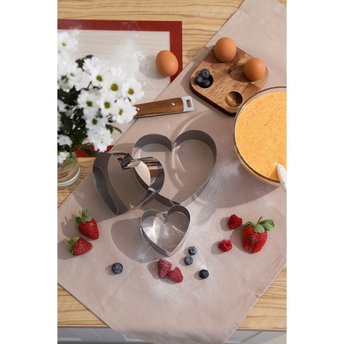 Набор форм для выпечки и выкладки «Сердце», 14×16×5 см, нержавеющая сталь, 3 шт. Набор форм для выпечки и выкладки «Сердце», 14×16×5 см, нержавеющая сталь, 3 шт.