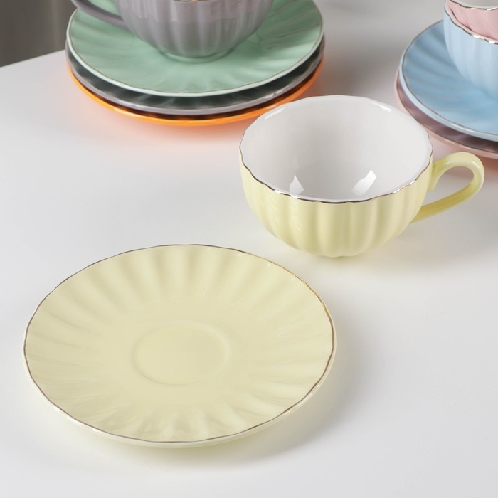 Сервиз фарфоровый чайный Доляна «Вивьен», 12 предметов: 6 чашек 200 мл, 6 блюдец d=15 см, цвет МИКС Сервиз фарфоровый чайный Доляна «Вивьен», 12 предметов: 6 чашек 200 мл, 6 блюдец d=15 см, цвет МИКС