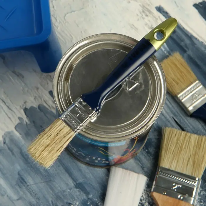 Кисть плоская ТУНДРА, натуральная щетина, пластиковая рукоятка, 1 Кисть плоская ТУНДРА, натуральная щетина, пластиковая рукоятка, 1", 25 мм