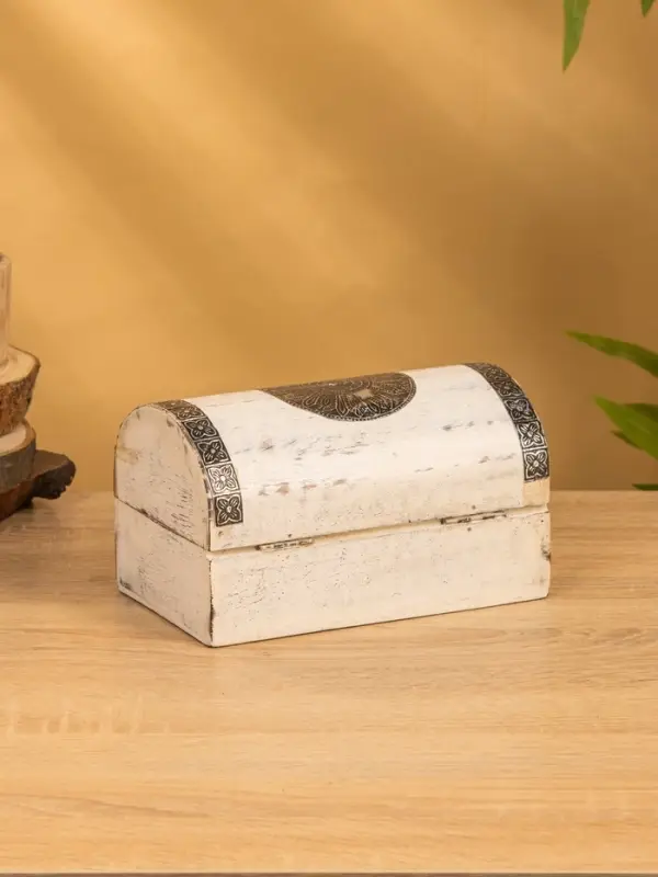 Сундучок Сундучок "Солнце ацтеков" 19х12х11 см, манговое дерево, белый антик