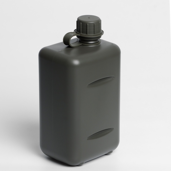 Фляжка туристическая  Фляжка туристическая "Adventure" 2 л, с чехлом, олива