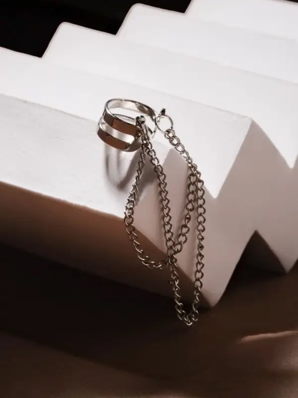 Серьга кафф &laquo;Цепочки&raquo;, цвет серебро