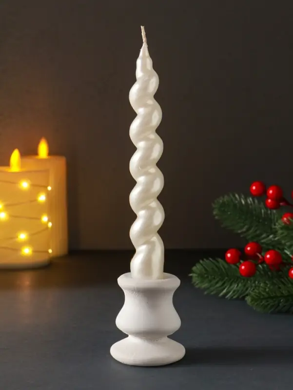 Свеча витая Свеча витая "LUXURY" 25*180 мм, лакированная, белая