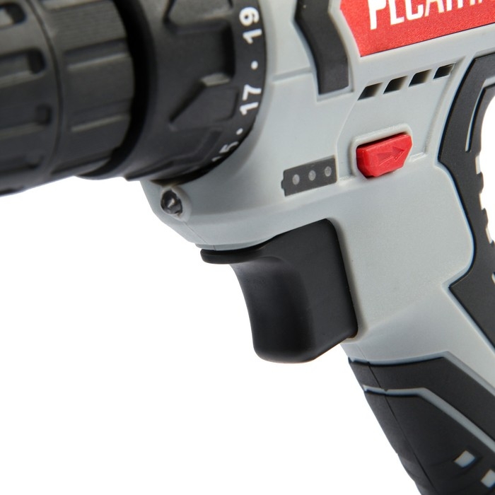 Дрель-шуруповерт "Ресанта" ДА-18-2ЛК, 18 Вт, 2х2 Ач, Li-Ion, 50 Нм, 400/1400 об/мин