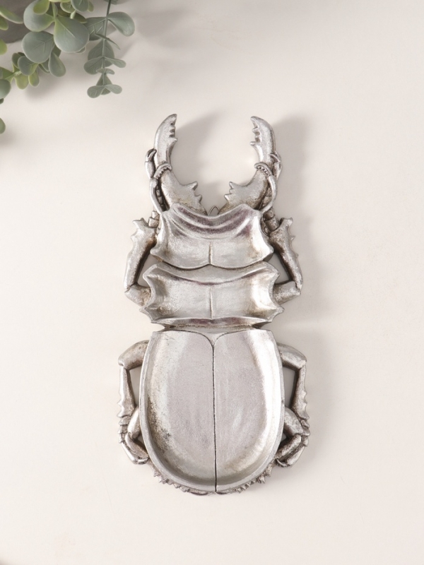 Подставка интерьерная полистоун Подставка интерьерная полистоун "Жук-олень" серебро 25х13х2 см