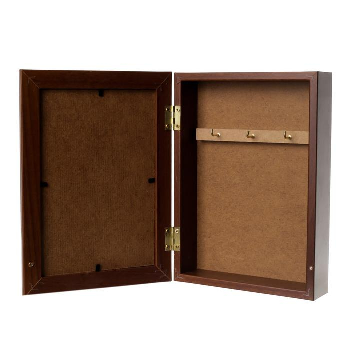 Ключница Ключница "Окно с лавандой" 15х21 см орех