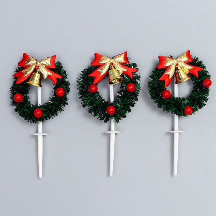 Декор для творчества «Новогодний венок», в наборе 3 шт., размер 1 шт. — 12 × 5 × 1 см Декор для творчества «Новогодний венок», в наборе 3 шт., размер 1 шт. — 12 × 5 × 1 см