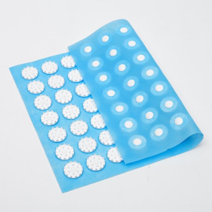 Аппликатор Аппликатор "Кузнецова", 70 колючек, спанбонд, 23 х 32 см, голубой.