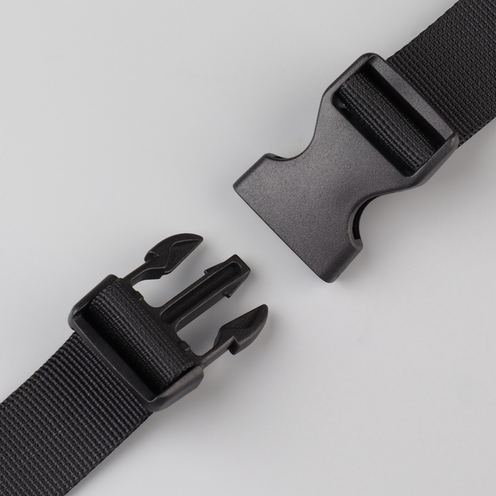 Держатель для лямок рюкзака: фастекс 25 мм, с регуляторами, максимальная длина стропы 50 см, цвет чёрный Держатель для лямок рюкзака: фастекс 25 мм, с регуляторами, максимальная длина стропы 50 см, цвет чёрный