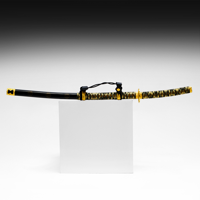 Сувенирное оружие «Катана», чёрные ножны, золотистая обмотка, 102 см