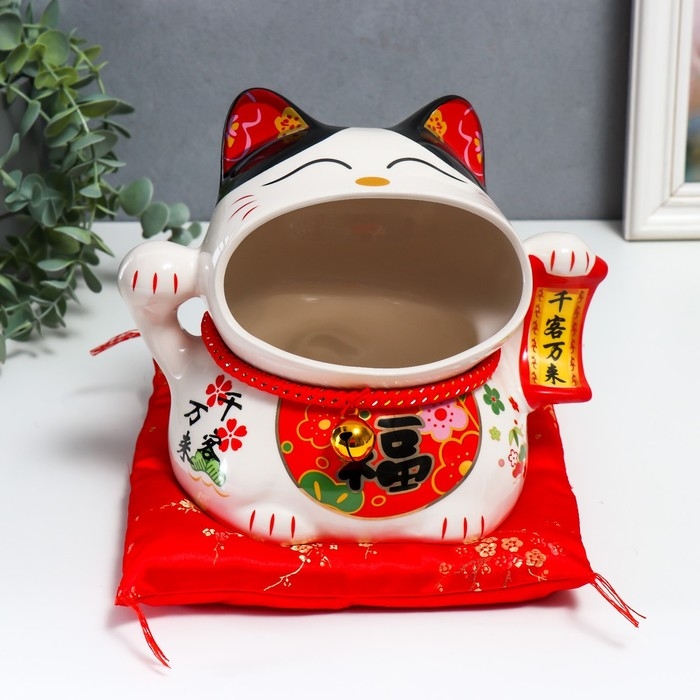 Сувенир подставка керамика Сувенир подставка керамика "Манэки-нэко со свитком" 22х17,5х18 см