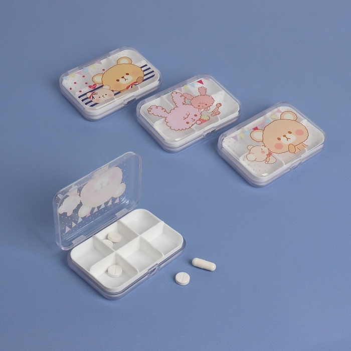 Таблетница «Милашки», 6 секций, 9,2 см х 6,2 см х 2 см, цвет МИКС Таблетница «Милашки», 6 секций, 9,2 см х 6,2 см х 2 см, цвет МИКС