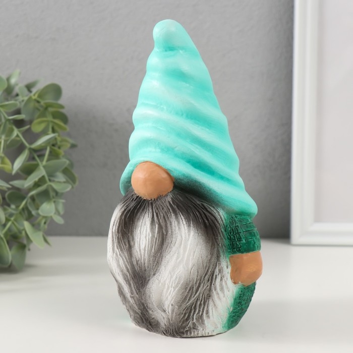 Копилка Копилка "Гном Остин" высота 17,5 см, ширина 9,5 см, длина 8,5 см.