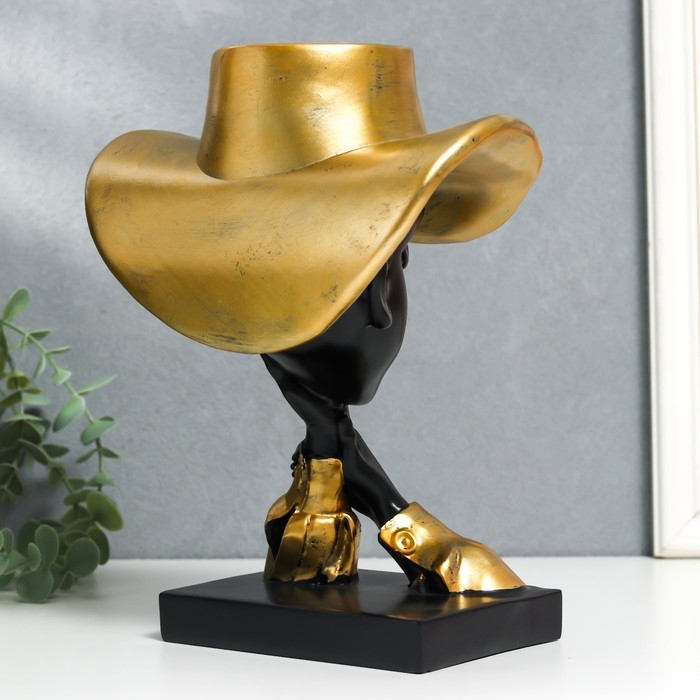 Сувенир полистоун подставка  Сувенир полистоун подставка "Дама в шляпе" 13,5х21х25,5 см