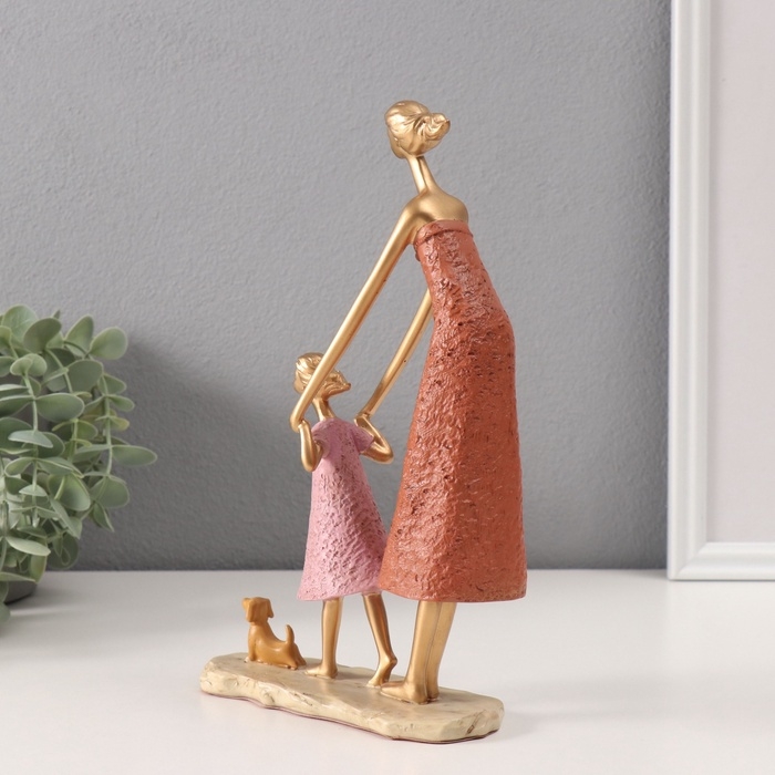 Сувенир полистоун  Сувенир полистоун "Мама с дочкой и с собачкой" оранжево-розовый 5х14х24 см