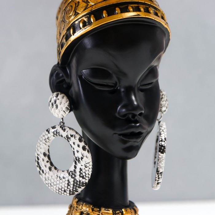 Сувенир полистоун подставка Сувенир полистоун подставка "Африканка в золотом уборе, с серьгами в ушах" 25х15х15 см