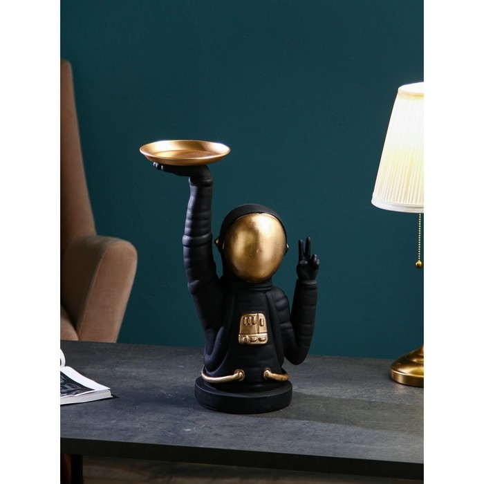 Подставка для мелочей «Космонавт», полистоун, 47 см, цвет чёрно-золотой Подставка для мелочей «Космонавт», полистоун, 47 см, цвет чёрно-золотой