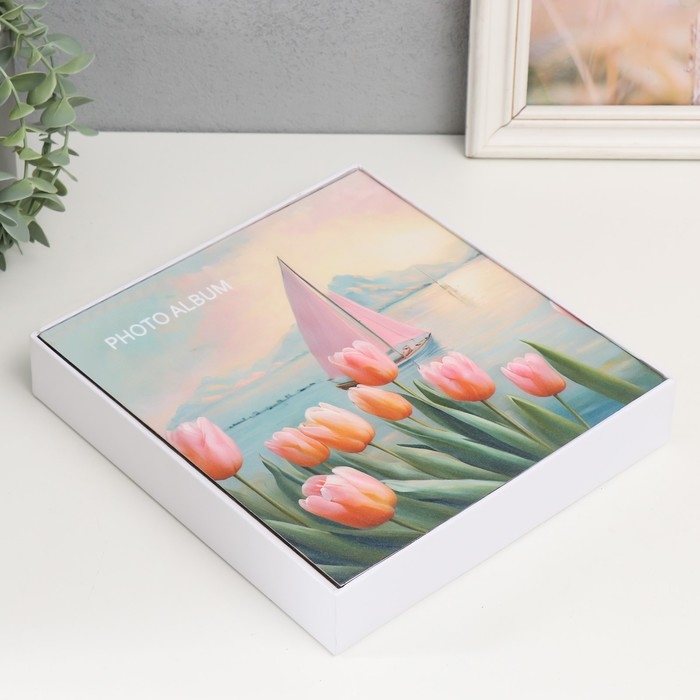 Фотоальбом на 100 фото 10х15 см  Фотоальбом на 100 фото 10х15 см "Тюльпаны и парусник" 22х4х23 см