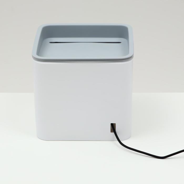 Фонтанчик для животных Carno, 2 л, от USB, бело-серый Фонтанчик для животных Carno, 2 л, от USB, бело-серый