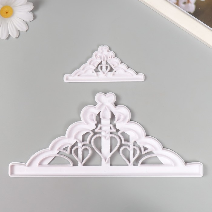 Каттеры для полимерной глины  Каттеры для полимерной глины "Уголки. Сердце" набор 2 шт 8,9х20,3 см 3,9х8,5 см