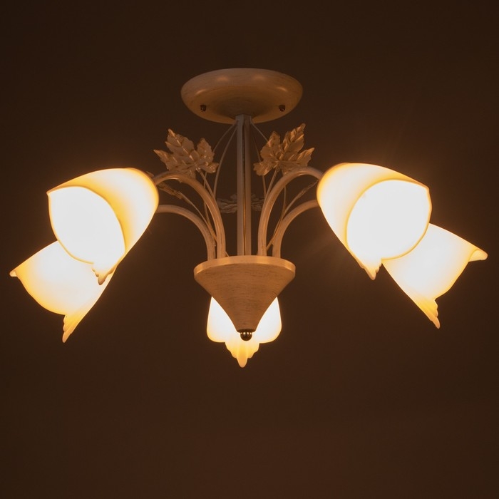 Люстра "Сусана" 5х15Вт Е27 белый/золото 58х58х32см BayerLux