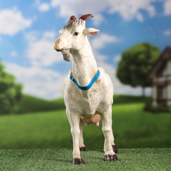 Садовая фигура  Садовая фигура "Козочка с рожками" 38х42см