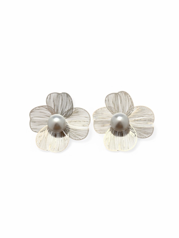 Серьги с жемчугом «Цветы» крупные, цвет белый в серебре Серьги с жемчугом «Цветы» крупные, цвет белый в серебре
