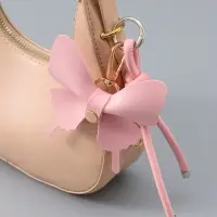 Брелок на карабине "Бабочка с узлом" розовый 13,5х9,5х2,5 см