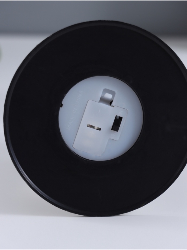 Ночник  Ночник "Лампа" LED 3xLR44 (эф. живого пламени) бронза 11х11х22см