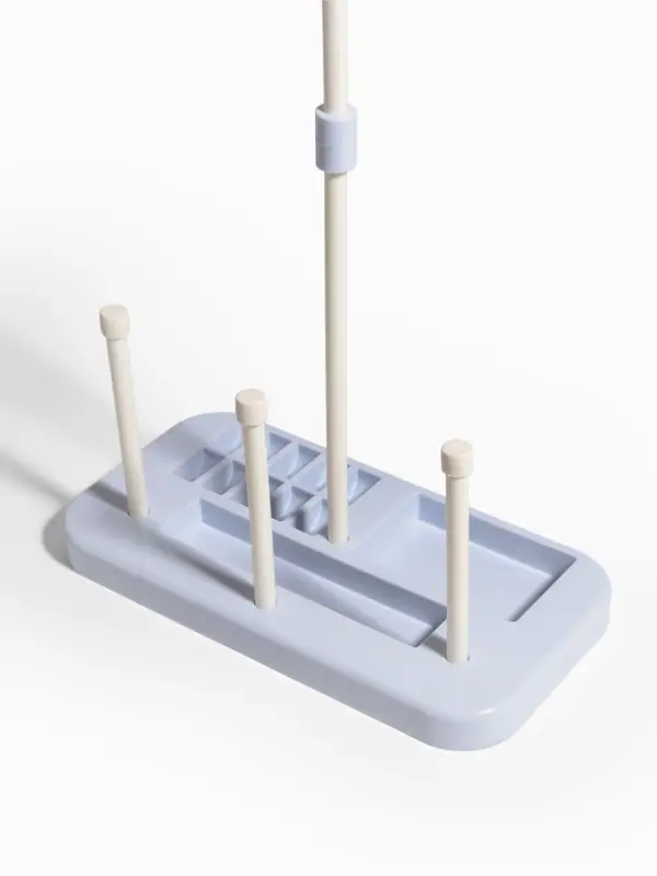 Органайзер-стойка для ниток, на подставке, 20.7&times;10.8&times;36.5 см, голубой, белый