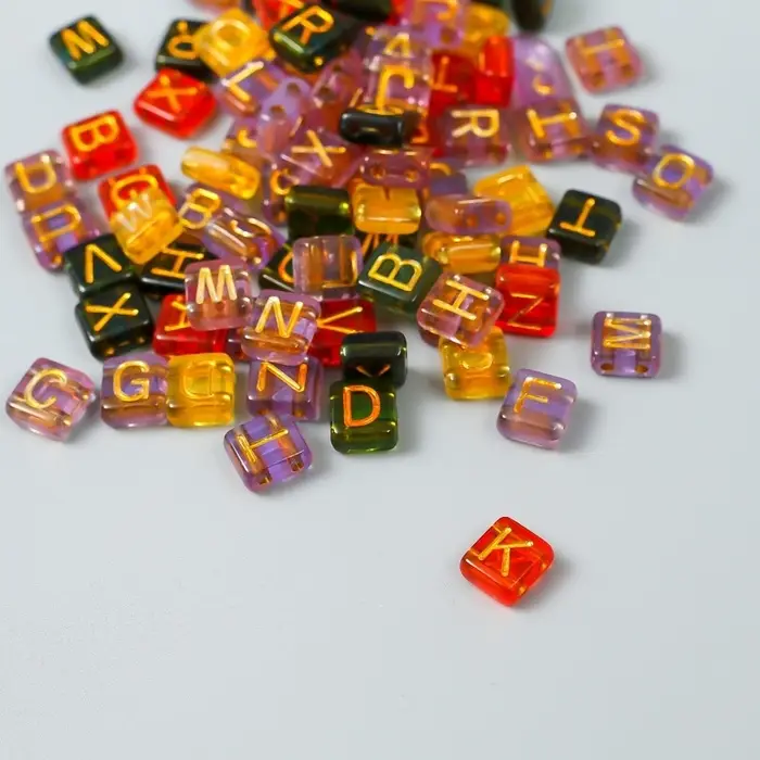 Набор бусин для рукоделия и плетения &laquo;Арт Узор. Золотые английские буквы&raquo;, пластик, прозрачные, 20 г, 0.4&times;0.8&times;0.8 см