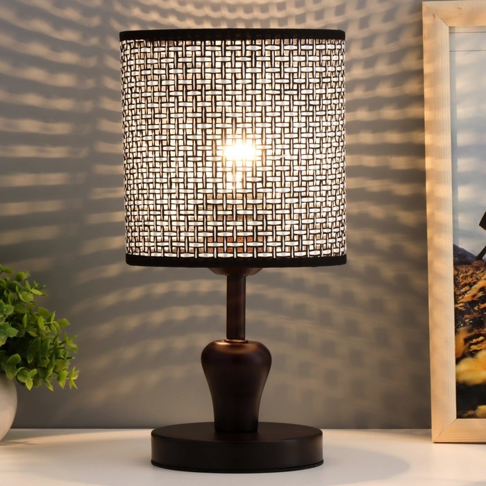 Настольная лампа Настольная лампа "Тирел" Е27 40Вт черный 16х16х30 см RISALUX