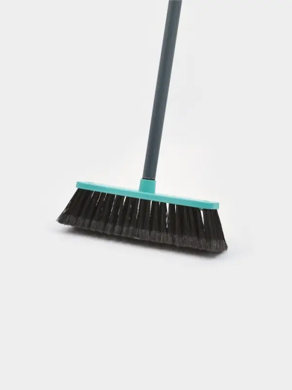 Щётка для пола мягкая &laquo;Арианна&raquo;, длина щетины 5.5 см, с черенком, МИКС