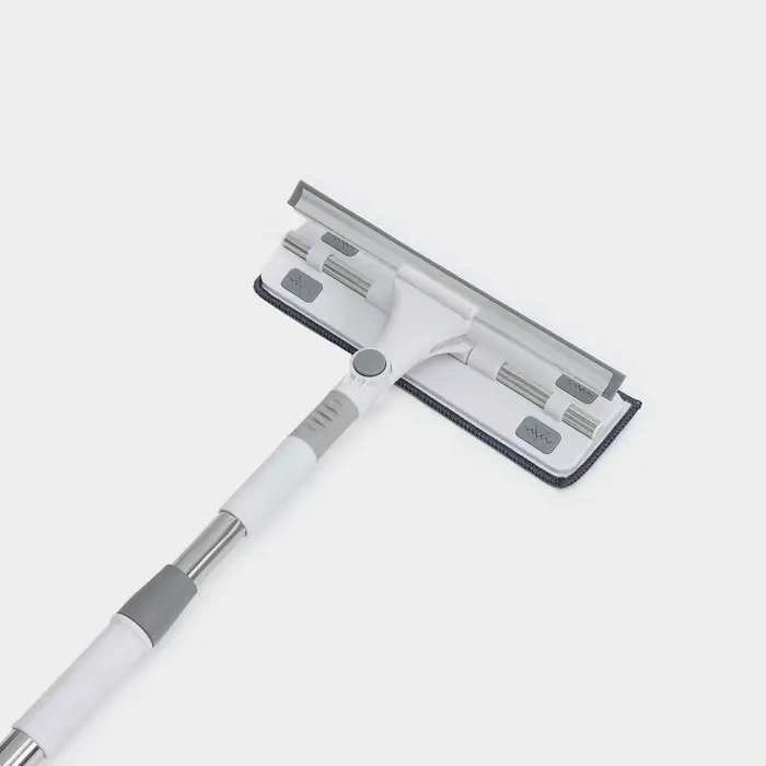 Окномойка с насадкой из микрофибры, фиксатор, стальная телескопическая ручка, 28,5×8,5×85(135) см Окномойка с насадкой из микрофибры, фиксатор, стальная телескопическая ручка, 28,5×8,5×85(135) см