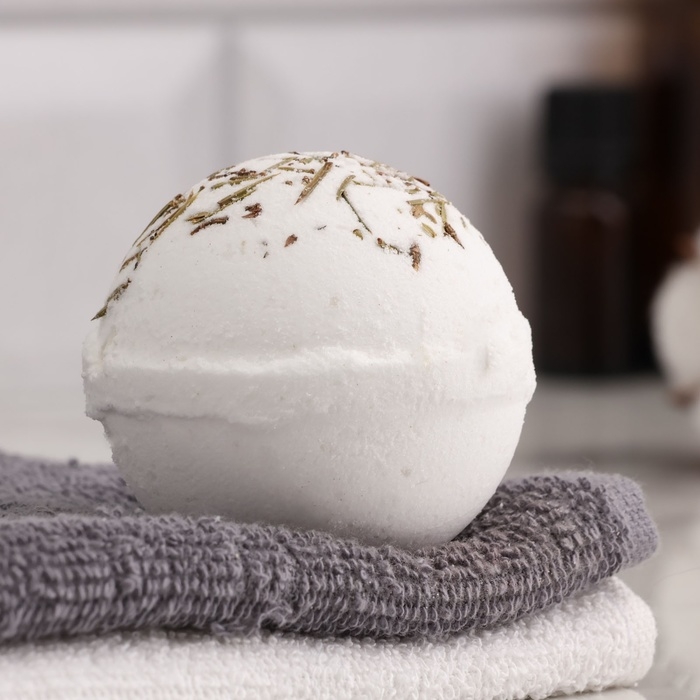 Бомбочка для ванны Бомбочка для ванны "Дыхание леса" с хвойными иголками 150 г